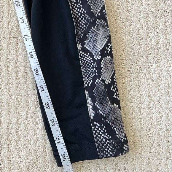 PAM & GELA Spring Trend Black Snake Print Stripe Leggings S - Picture 7 of 7